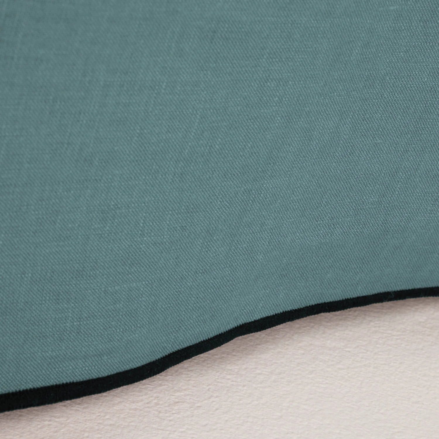 Cache Sommier CARLINA Vert De Gris Et Bourdon Noir 5 Cache Sommier CARLINA Vert De Gris Et Bourdon Noir – Image 5