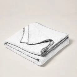 Couvre-lit ILARIO Blanc Et Feston Noir -Maison Linge Magasin couvre lit ILARIO 008010 WFG 4