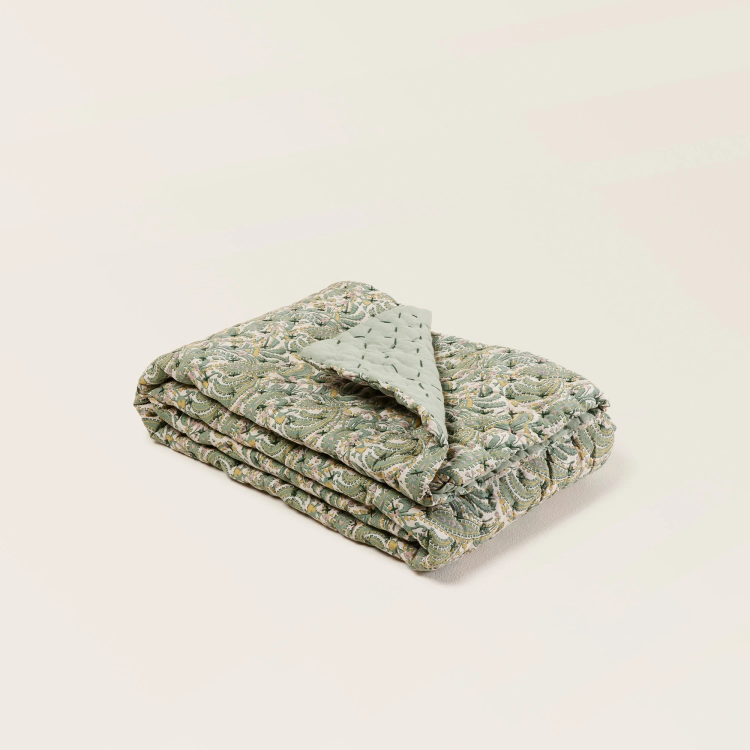 Edredon PADMA Vert De Gris Et écru 1 Edredon PADMA Vert De Gris Et écru