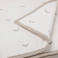 Edredon VINNIE Blanc Et Naturel -Maison Linge Magasin edredon VINNIE 008430 WN 9