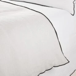 Housse D'édredon CARLINA Calcaire Et Bourdon Noir -Maison Linge Magasin housse d edredon CARLINA 006501 N2G 6