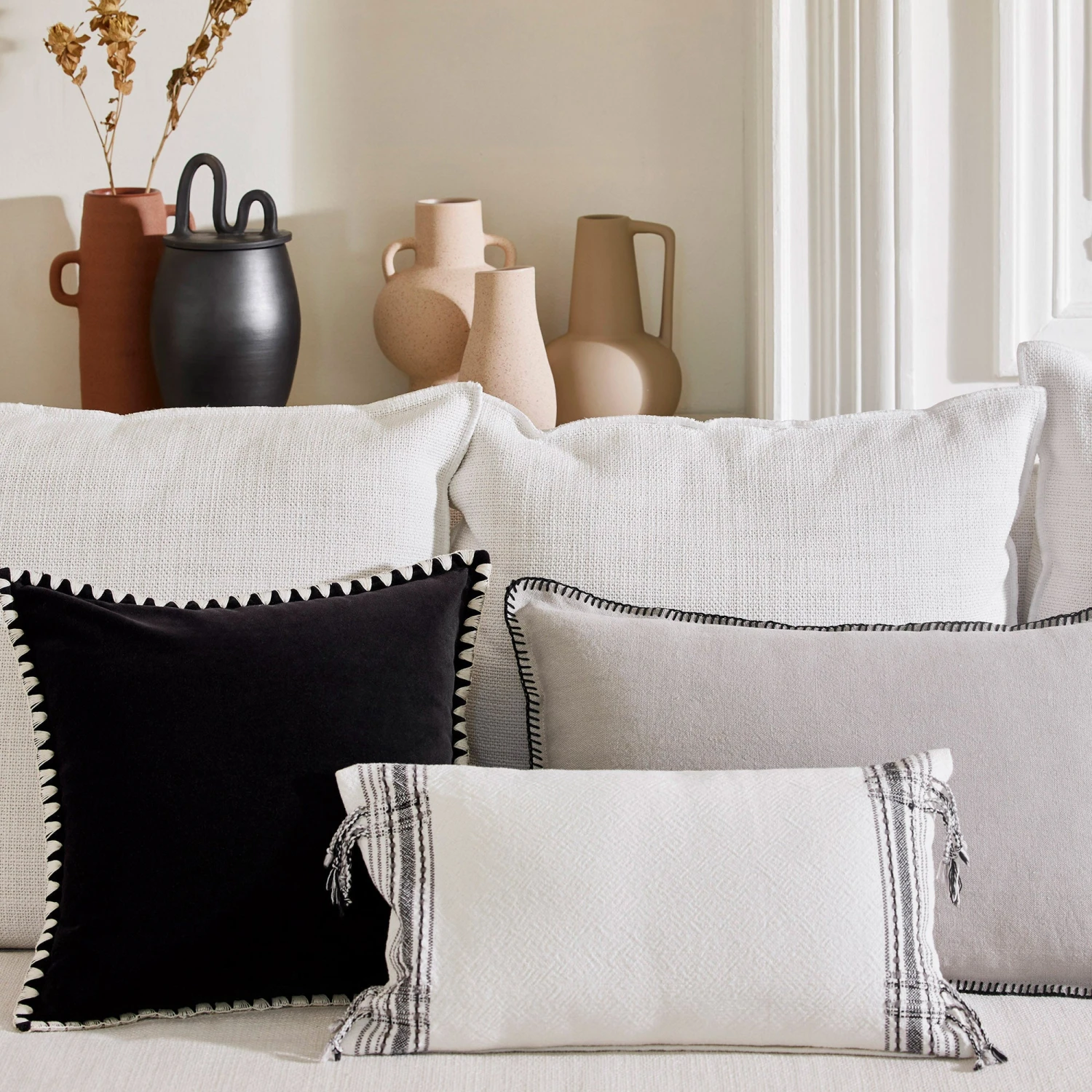 Housse De Coussin ANJALI Carbone 4 Housse De Coussin ANJALI Carbone – Image 4