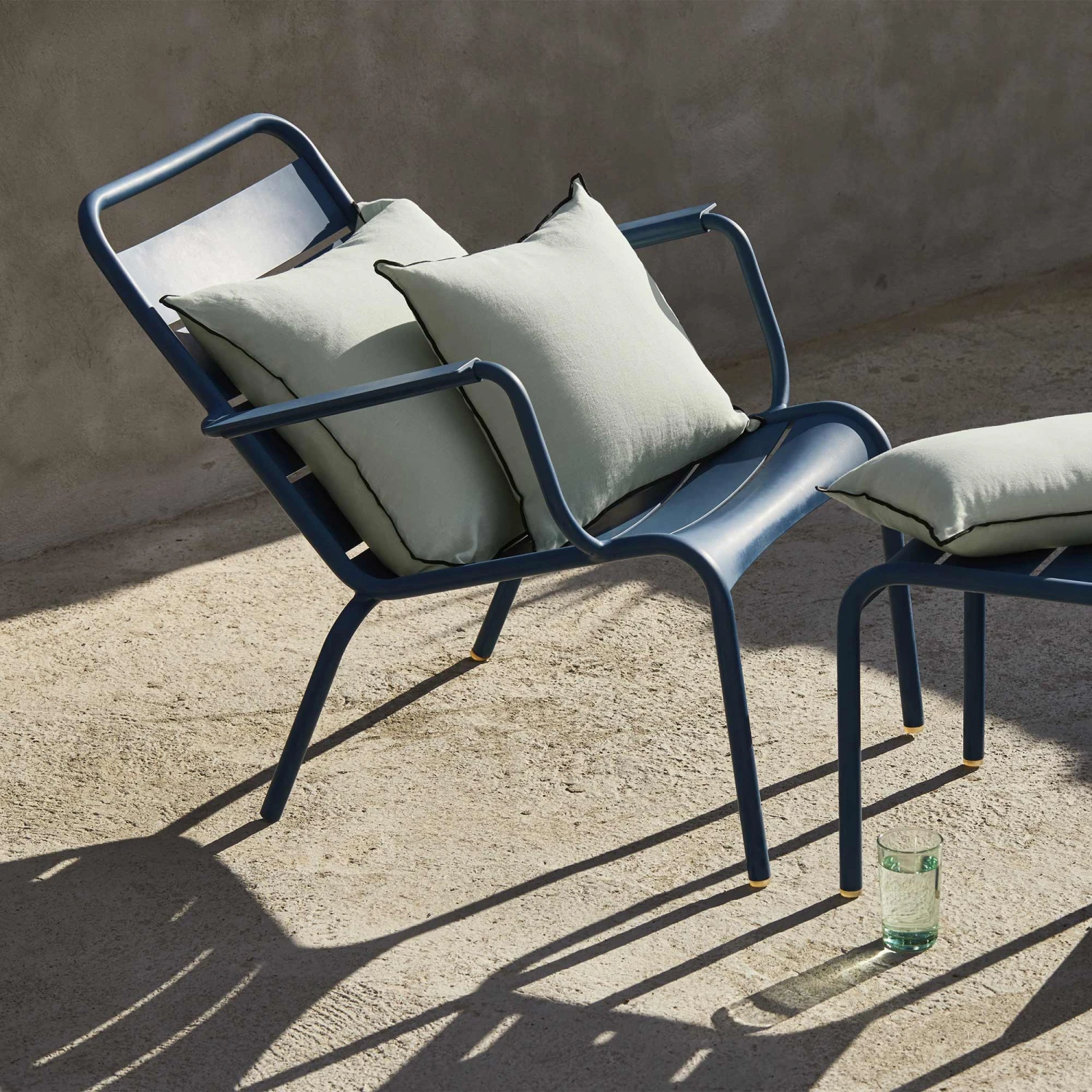 Housse De Coussin CARLINA Tilleul Et Bourdon Noir 3 Housse De Coussin CARLINA Tilleul Et Bourdon Noir – Image 3