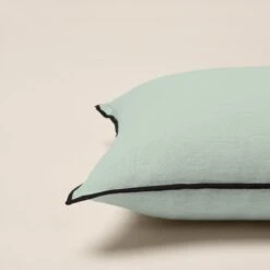 Housse De Coussin CARLINA Tilleul Et Bourdon Noir 13 Housse De Coussin CARLINA Tilleul Et Bourdon Noir -Maison Linge Magasin housse de coussin CARLINA 006407 V2G C4 6