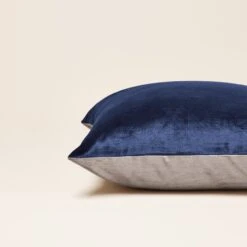 Housse De Coussin CASTIGLIONE Bleu Nuit Et Taupe -Maison Linge Magasin housse de coussin CASTIGLIONE 000606 B20 C4 5