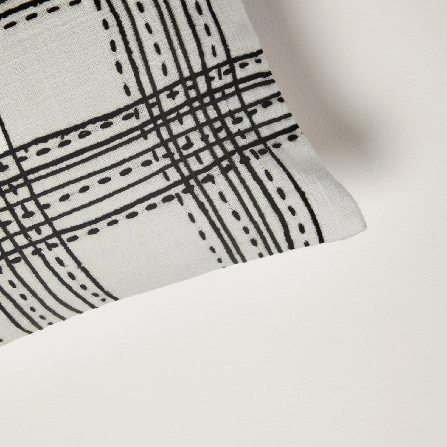 Housse De Coussin KENETH Blanc Cassé 6 Housse De Coussin KENETH Blanc Cassé – Image 6