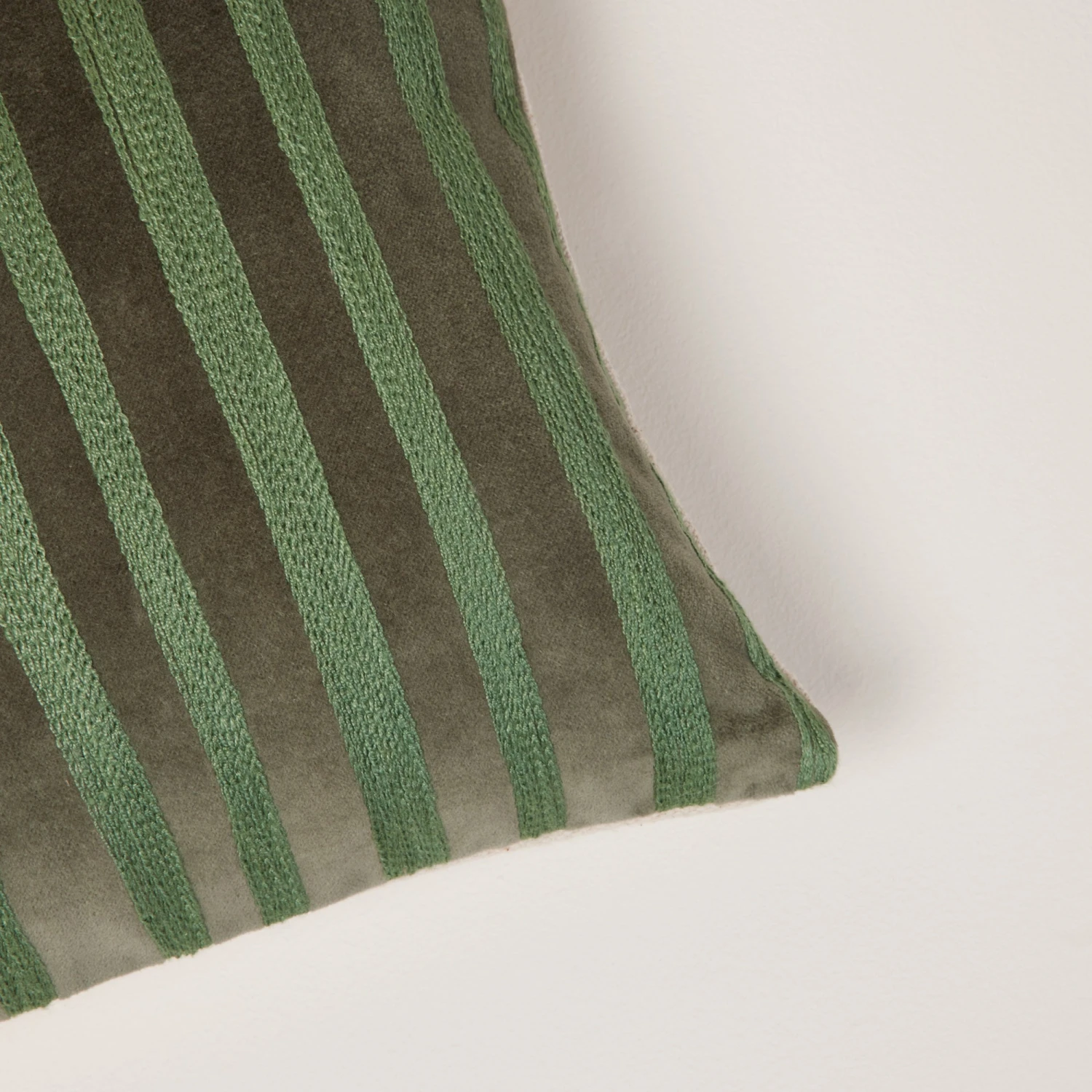 Housse De Coussin MYRTO Vert 7 Housse De Coussin MYRTO Vert – Image 7