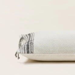 Housse De Coussin PAVANI Blanc Et Noir -Maison Linge Magasin housse de coussin PAVANI 007867 WG CM 7
