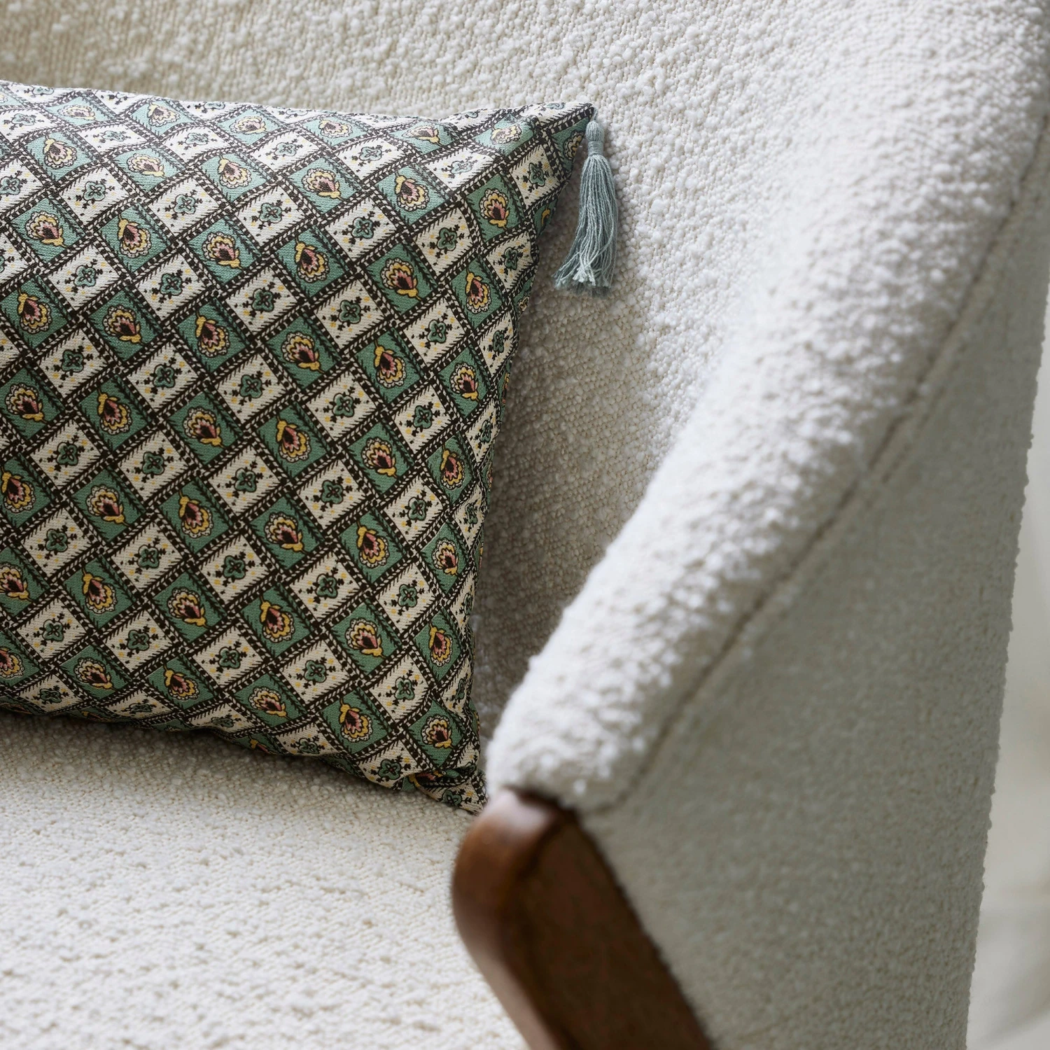 Housse De Coussin SATIA Vert De Gris Et écru 4 Housse De Coussin SATIA Vert De Gris Et écru – Image 4