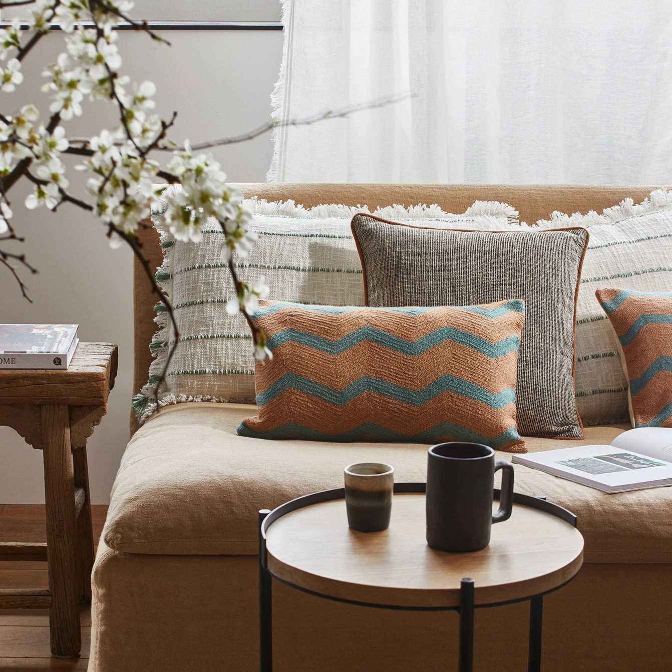 Housse De Coussin TAHA Ivoire Et Sauge 7 Housse De Coussin TAHA Ivoire Et Sauge – Image 7