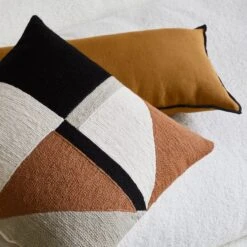 Housse De Coussin TRIAGO Naturel Et Noir 14 Housse De Coussin TRIAGO Naturel Et Noir -Maison Linge Magasin housse de coussin TRIAGO 007068 NG C1 3