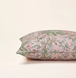 Housse De Coussin UBARI Rose Pétale Et Vert -Maison Linge Magasin housse de coussin UBARI 008636 RV C1 6