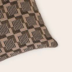 Housse De Coussin VITORIO Taupe Et Fève De Tonka -Maison Linge Magasin housse de coussin VITORIO 009007 NM C1 5