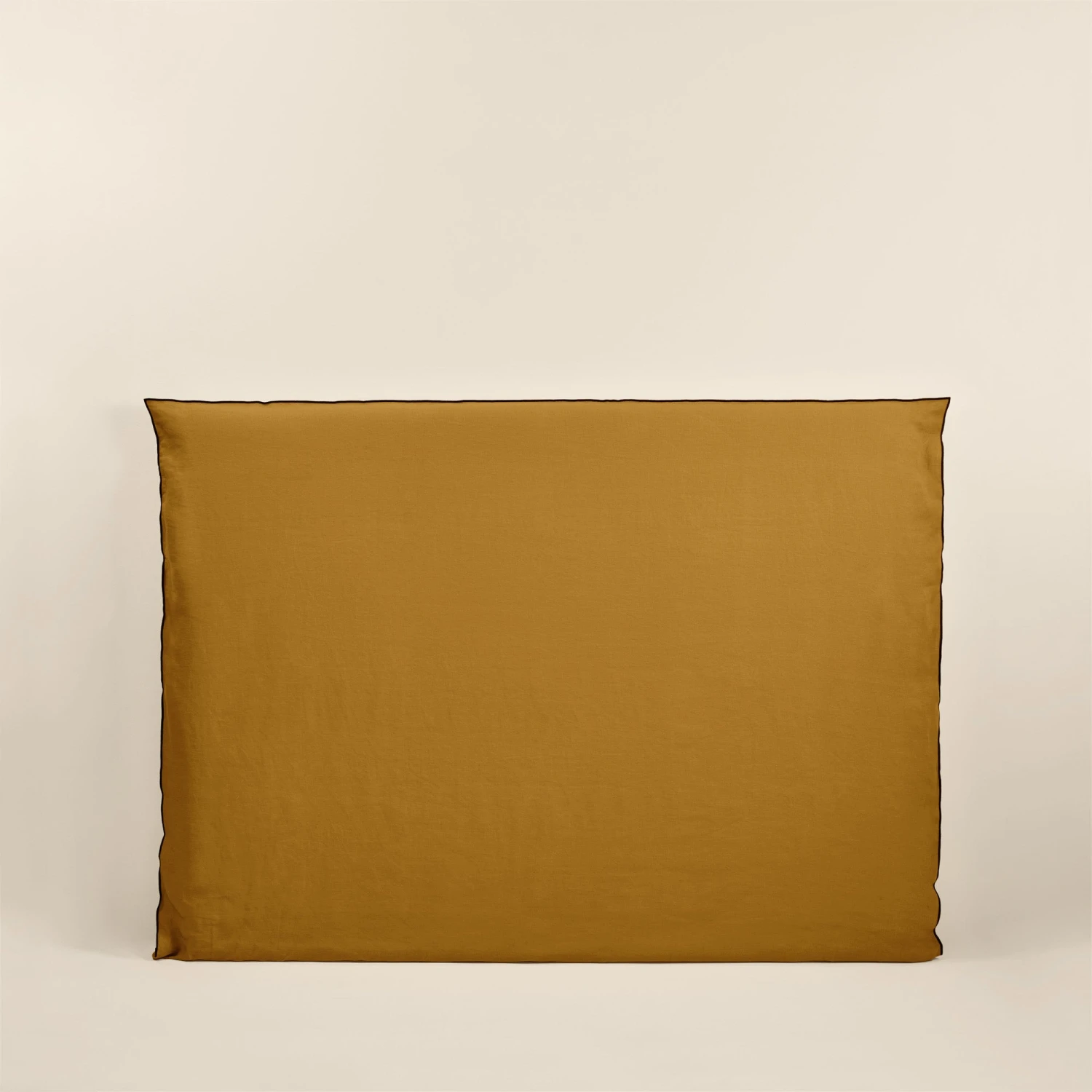 Housse De Tête De Lit CARLINA Bronze Et Bourdon Noir 1 Housse De Tête De Lit CARLINA Bronze Et Bourdon Noir