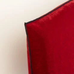 Housse De Tête De Lit DARIO Rouge Opéra Et Bourdon Noir 11 Housse De Tête De Lit DARIO Rouge Opéra Et Bourdon Noir -Maison Linge Magasin housse de tete de lit DARIO 007737 R18G 5