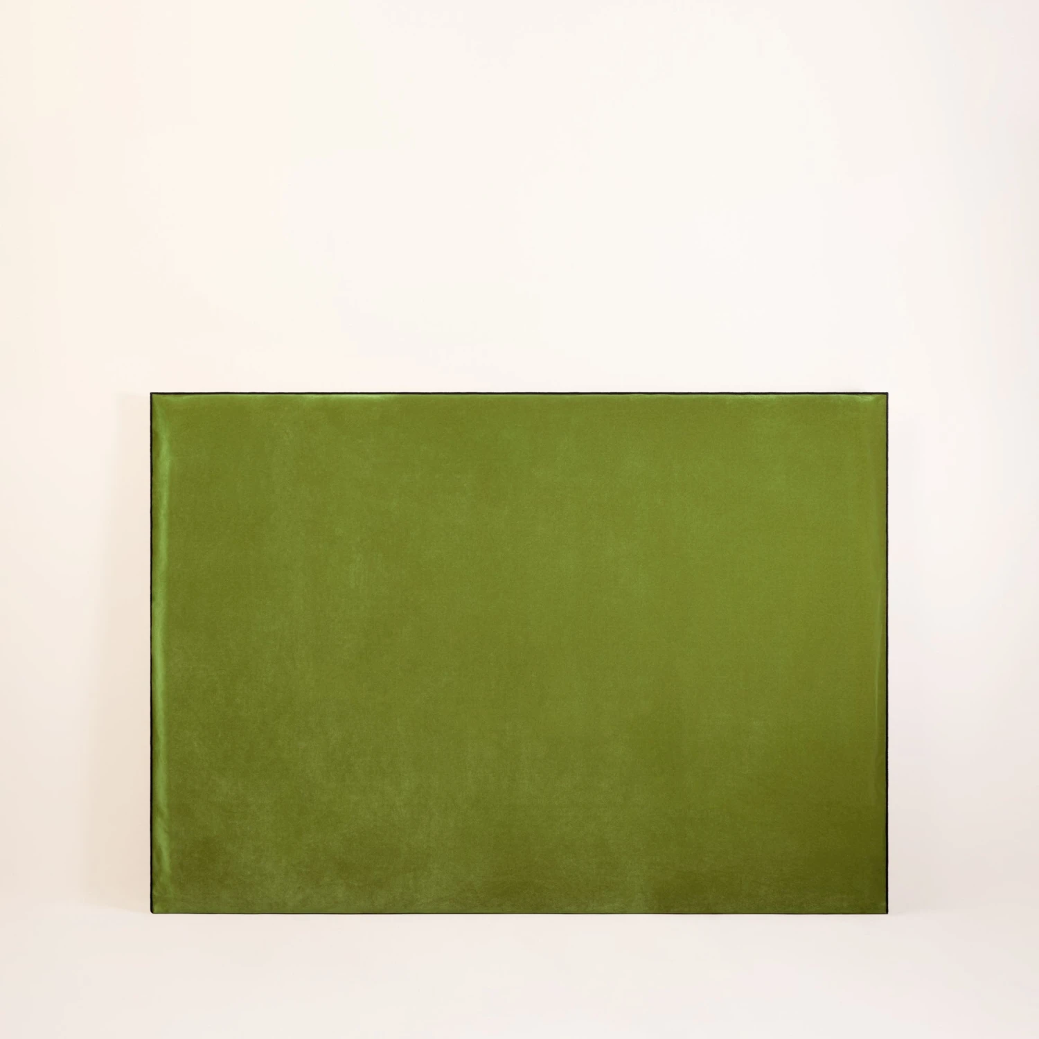 Housse De Tête De Lit DARIO Olivine Et Bourdon Noir 3 Housse De Tête De Lit DARIO Olivine Et Bourdon Noir – Image 3