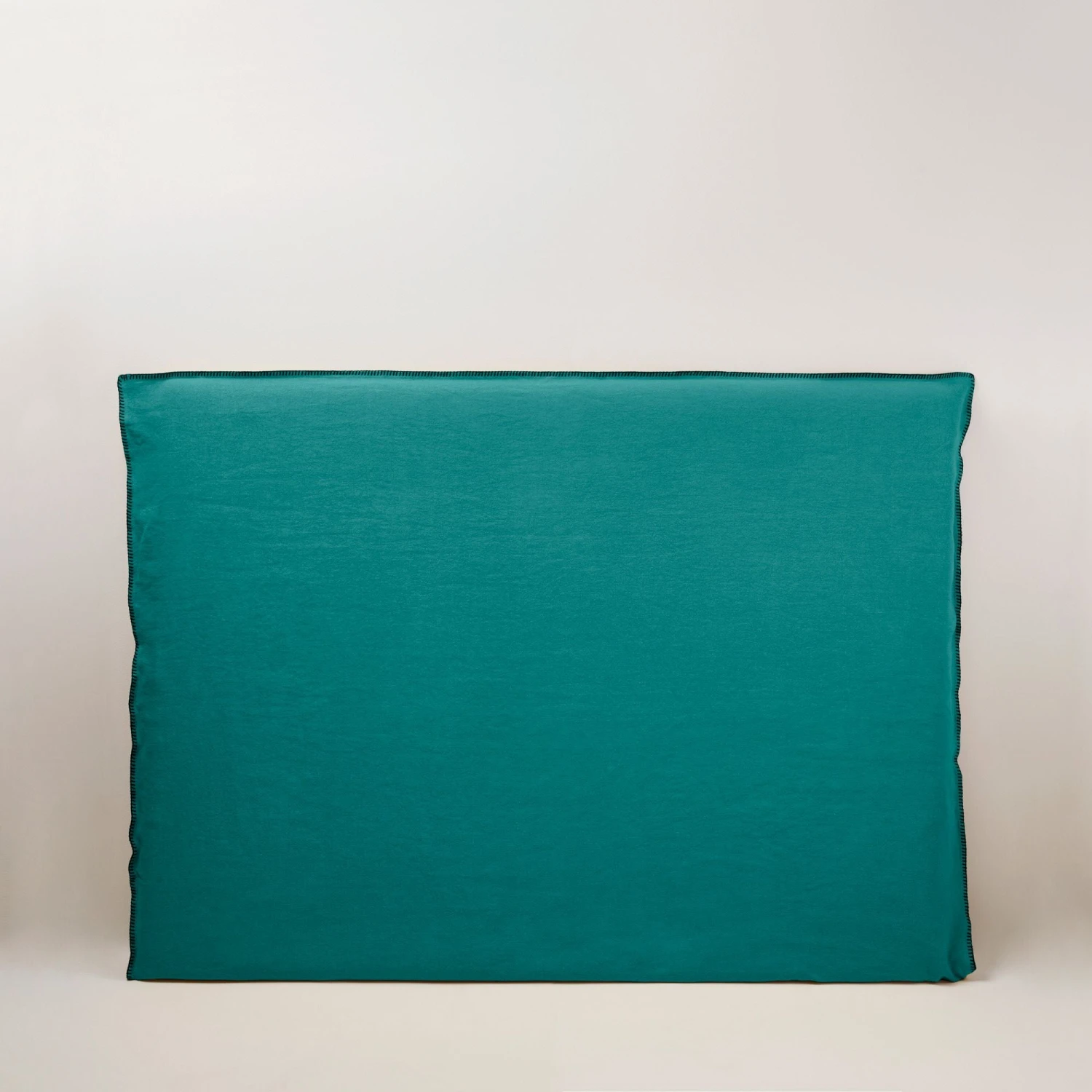 Housse De Tête De Lit NINO Lagon Et Feston Noir 3 Housse De Tête De Lit NINO Lagon Et Feston Noir – Image 3