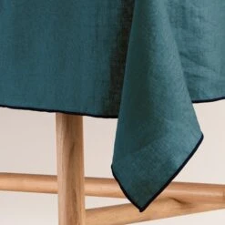 Nappe Carrée CARLINA Pétrole Et Bourdon Noir -Maison Linge Magasin nappe carree CARLINA 007344 BVG 6