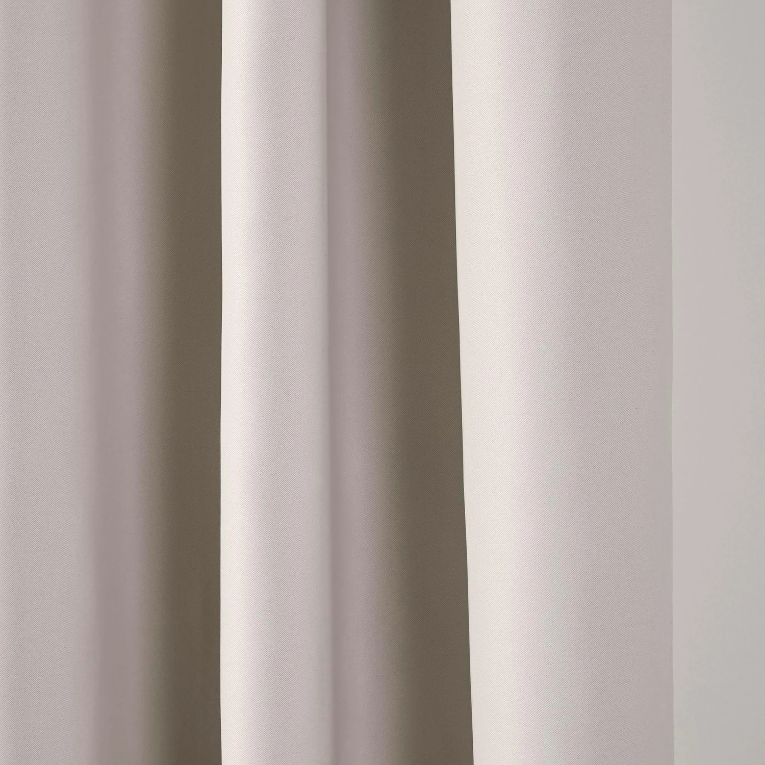 Occultant à Galon Fronceur NIGHT Blanc 5 Occultant à Galon Fronceur NIGHT Blanc – Image 5