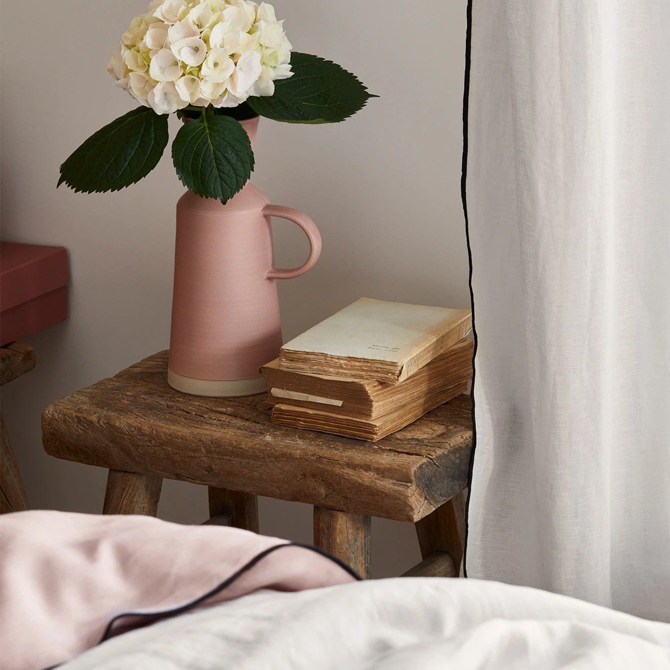 Rideau à Galon Fronceur CARLINA Calcaire Et Bourdon Noir 3 Rideau à Galon Fronceur CARLINA Calcaire Et Bourdon Noir – Image 3