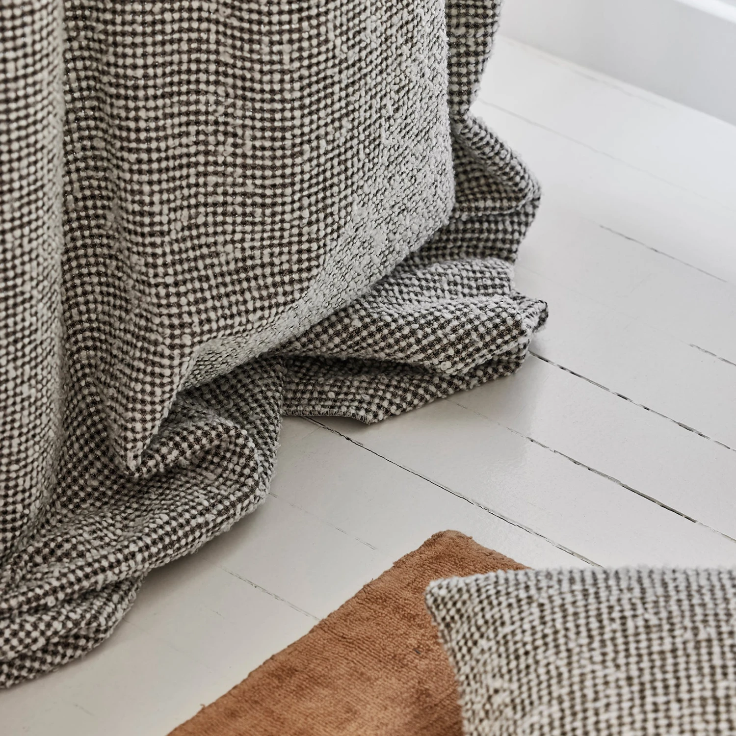 Rideau à Galon Fronceur PIETRO Ivoire Et Noir 4 Rideau à Galon Fronceur PIETRO Ivoire Et Noir – Image 4