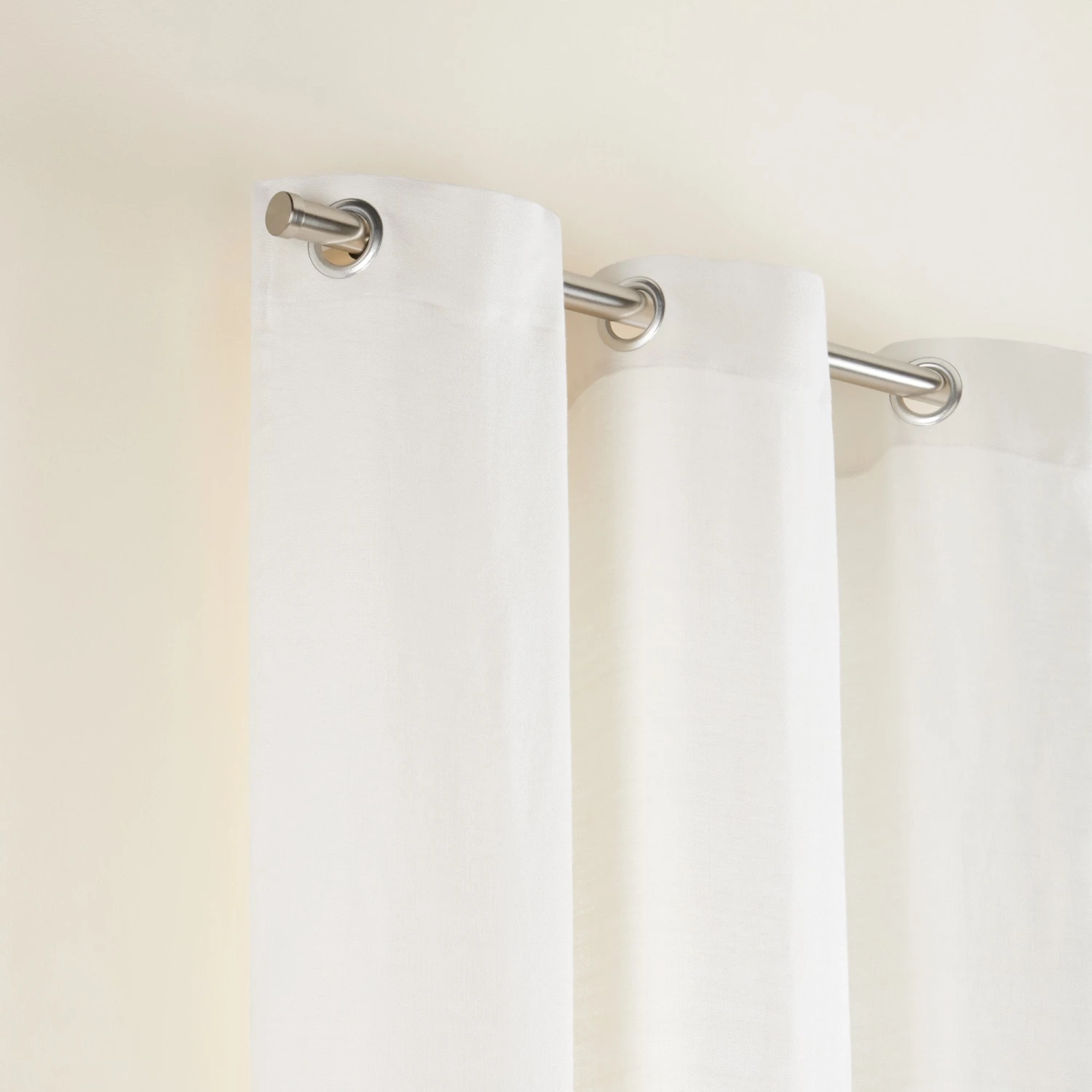Rideau à Oeillets Argentés AUBIN Blanc Naturel 4 Rideau à Oeillets Argentés AUBIN Blanc Naturel – Image 4