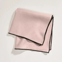 Serviette De Table CARLINA Rose Poudré Et Bourdon Noir -Maison Linge Magasin serviette de table CARLINA 006405 RG 4