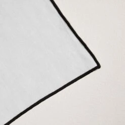 Serviette De Table CARLINA Blanc Pur Et Bourdon Noir -Maison Linge Magasin serviette de table CARLINA 006405 WG 6